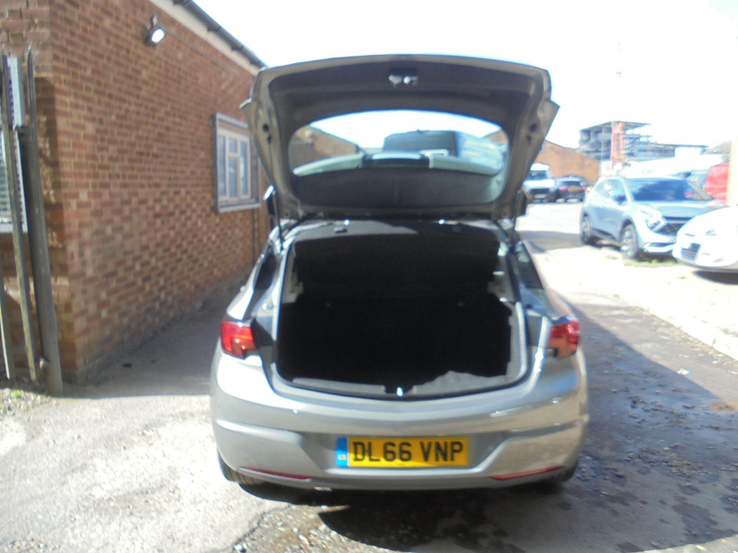 Used Vauxhall Astra 2016 for sale - 76042953: Photo 9