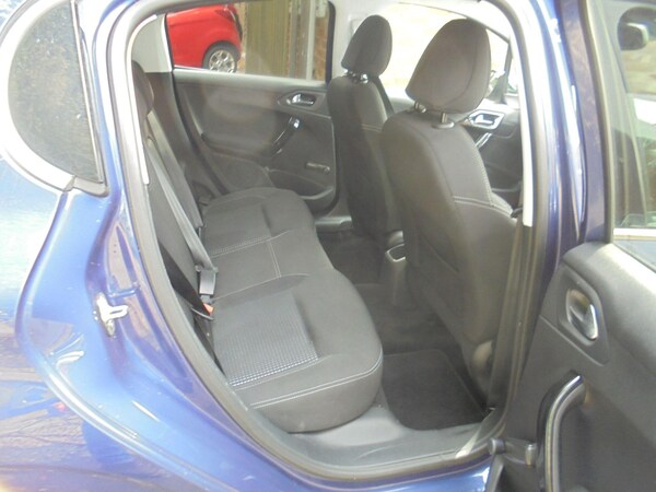 Used Peugeot 208 2016 for sale - 75507859: Photo 18