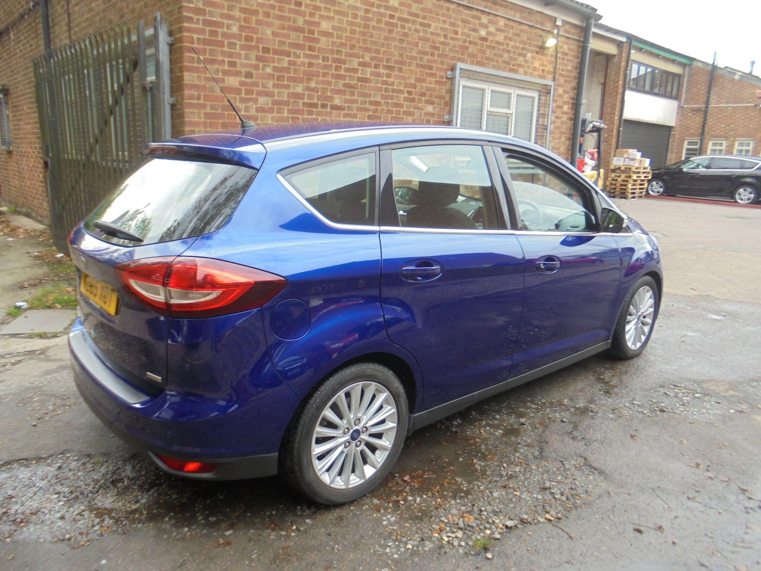 Used Ford C-Max 2015 for sale - 76380732: Photo 10