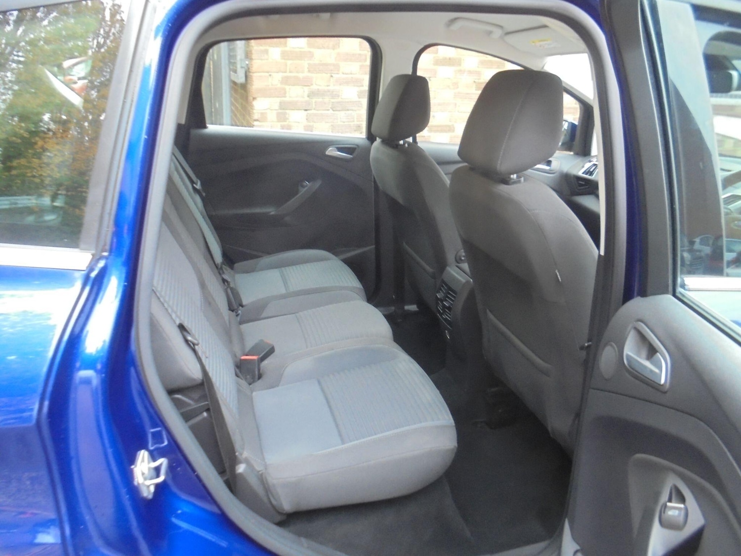 Used Ford C-Max 2015 for sale - 76380732: Photo 17