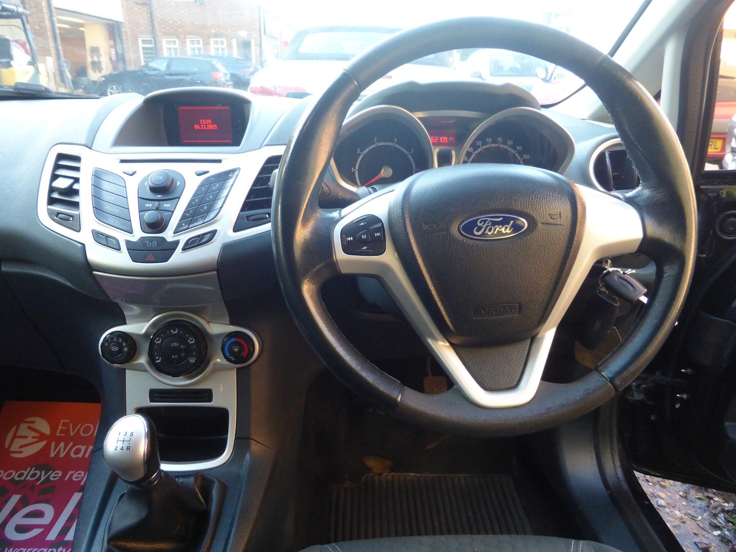 Used Ford Fiesta 2010 for sale - 76472550: Photo 12