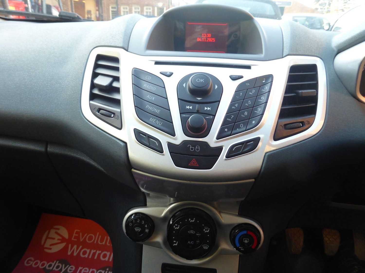 Used Ford Fiesta 2010 for sale - 76472550: Photo 13