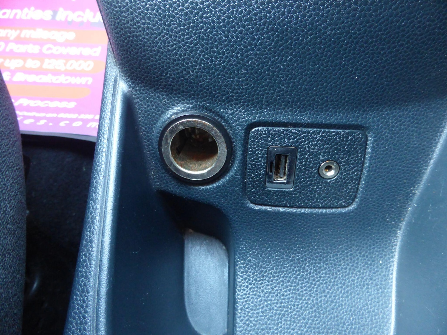 Used Ford Fiesta 2010 for sale - 76472550: Photo 15