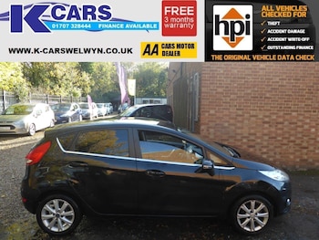 Used Ford Fiesta 2010 for sale - 76472550: Photo