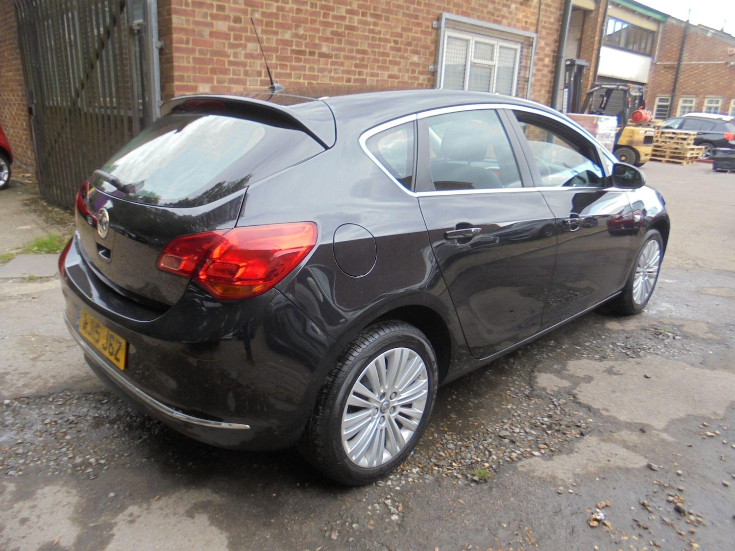 Used Vauxhall Astra 2015 for sale - 76041768: Photo 10