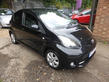 Used Toyota AYGO 2013 for sale - 75622884: Photo