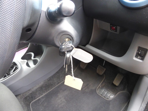 Used Peugeot 107 2010 for sale - 76238631: Photo 14