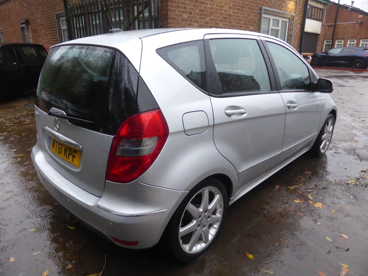 Used Mercedes-Benz A-Class 2012 for sale - 76585472: Photo 10