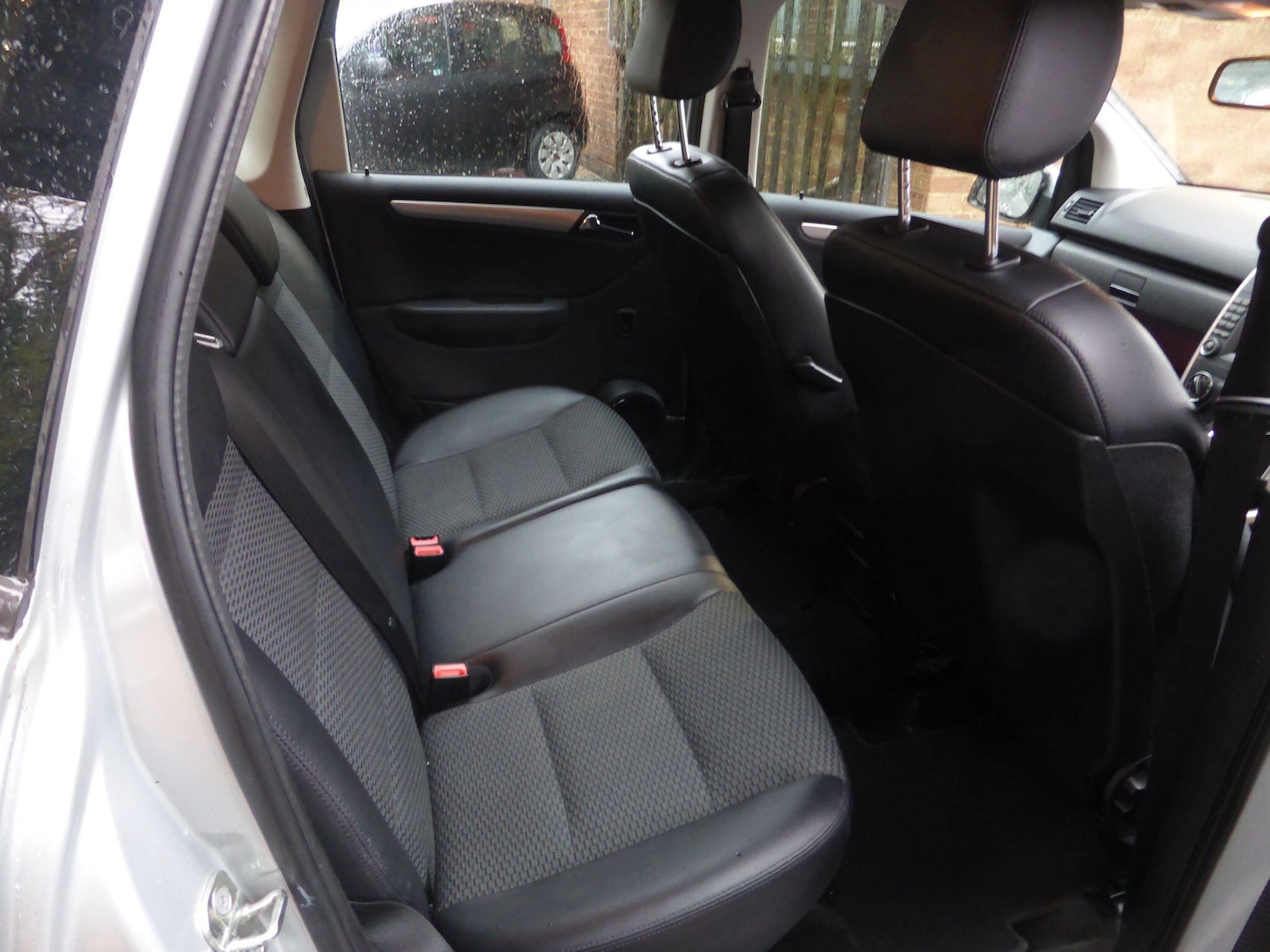 Used Mercedes-Benz A-Class 2012 for sale - 76585472: Photo 18