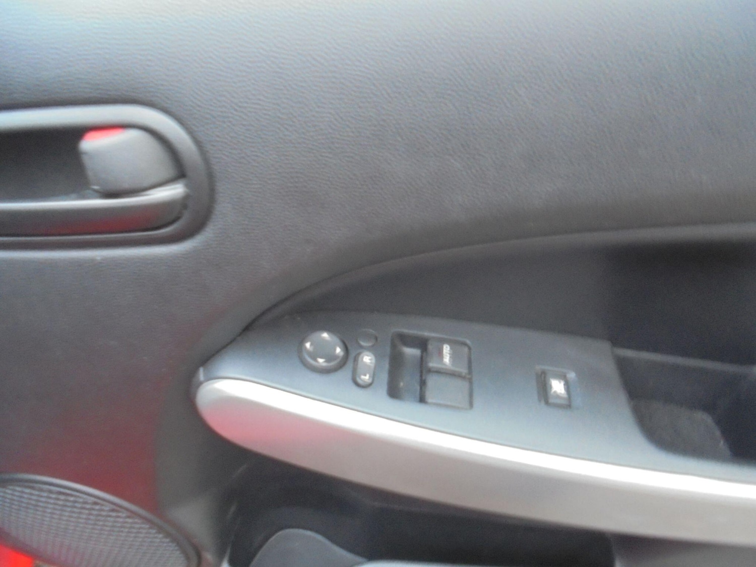 Used Mazda Mazda2 2014 for sale - 77119620: Photo 16