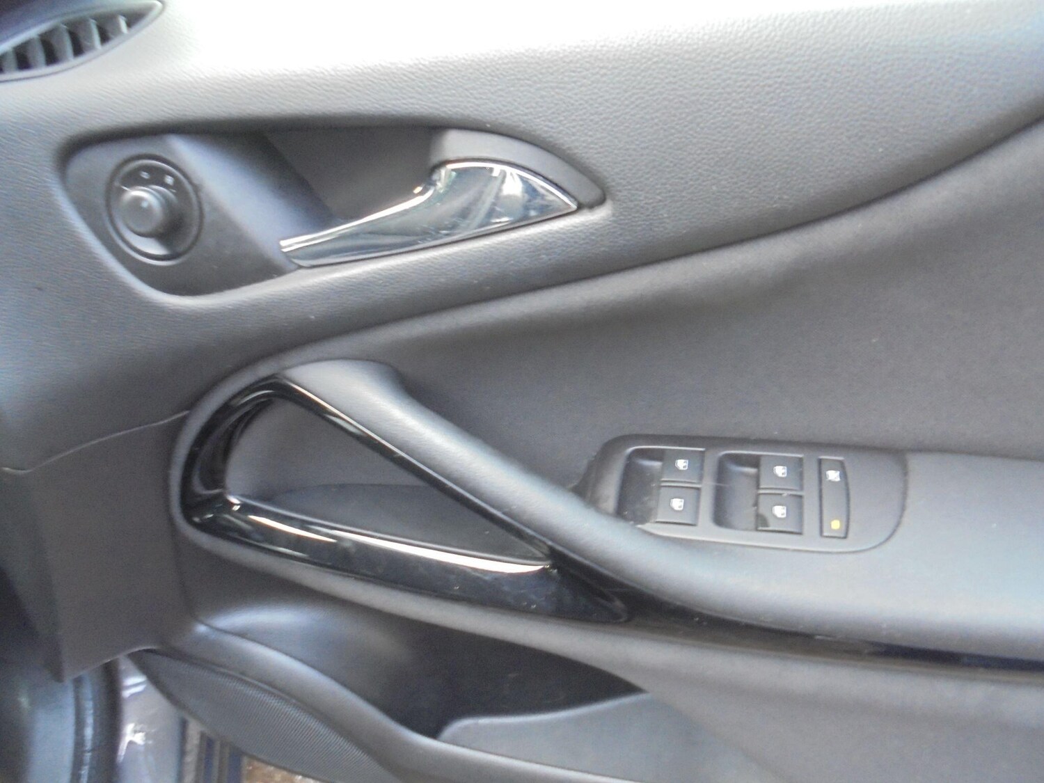 Used Vauxhall Zafira Tourer 2016 for sale - 76802205: Photo 15