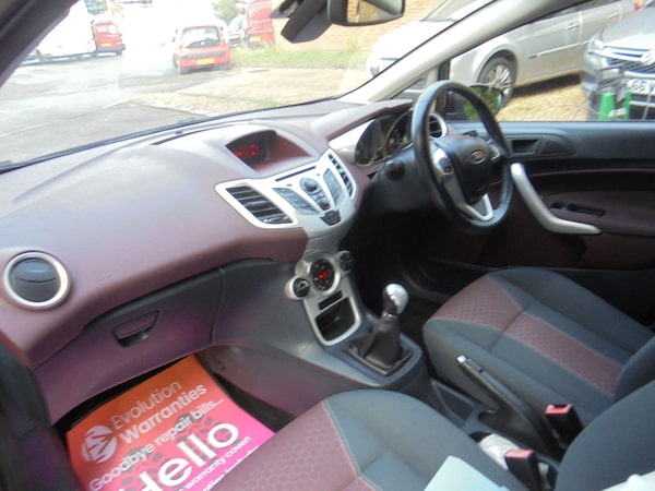 Used Ford Fiesta 2010 for sale - 76201468: Photo 10