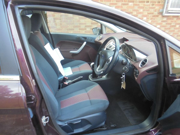 Used Ford Fiesta 2010 for sale - 76201468: Photo 11