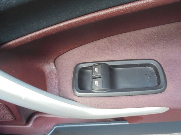Used Ford Fiesta 2010 for sale - 76201468: Photo 14