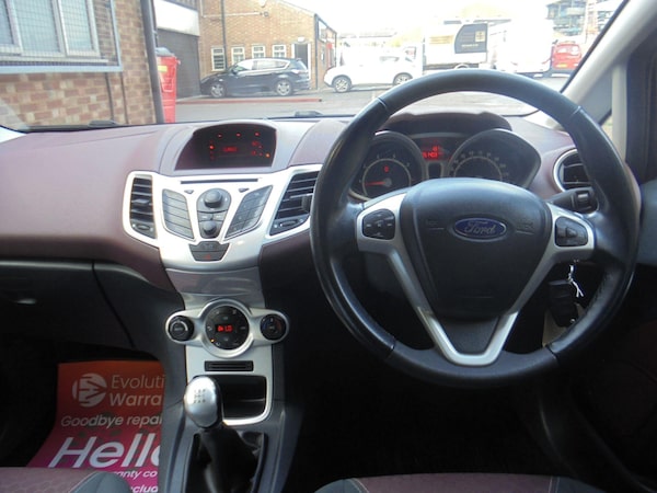 Used Ford Fiesta 2010 for sale - 76201468: Photo 16