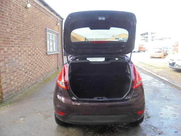 Used Ford Fiesta 2010 for sale - 76201468: Photo 8