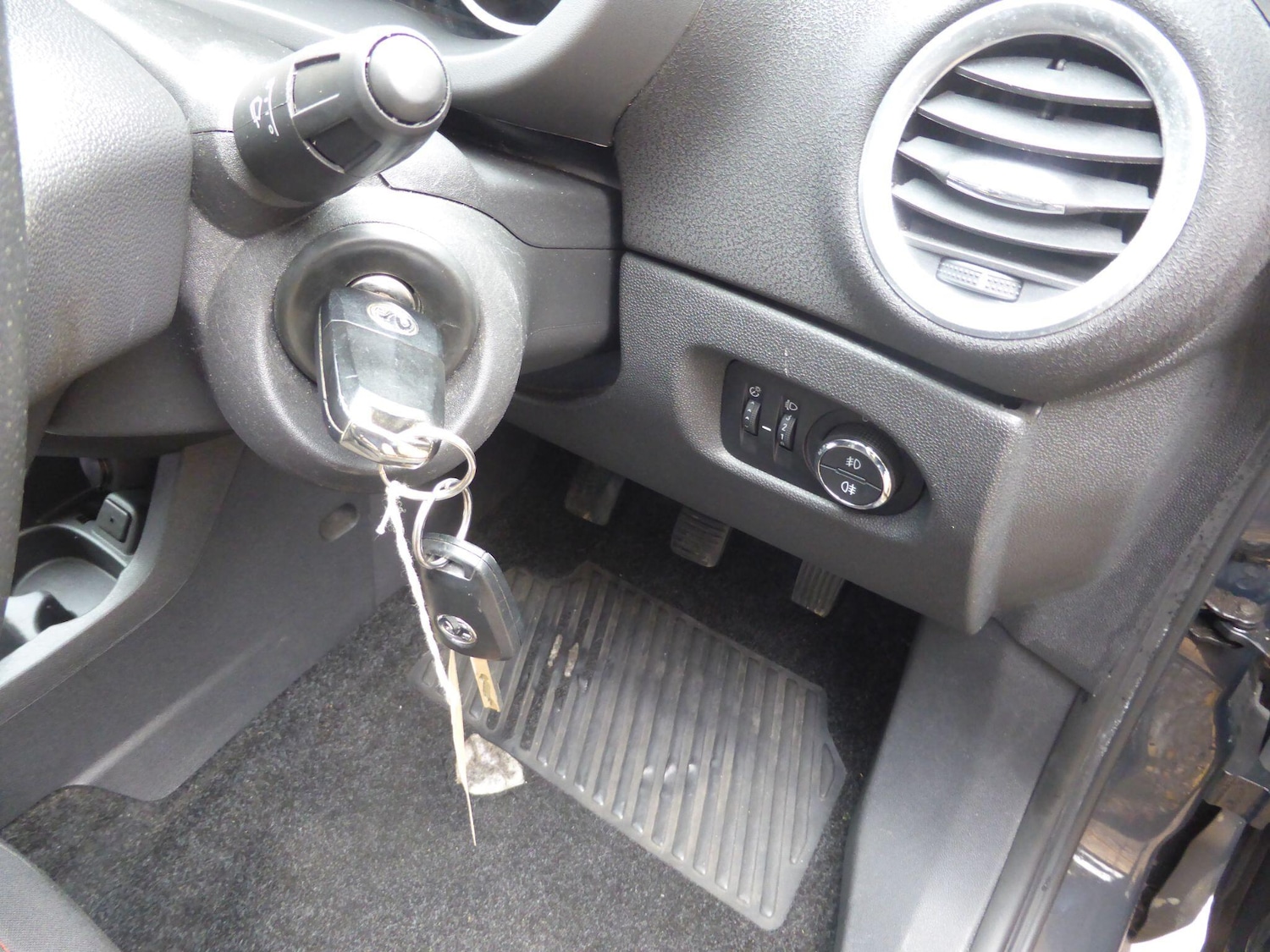 Used Vauxhall Corsa 2014 for sale - 76485762: Photo 14