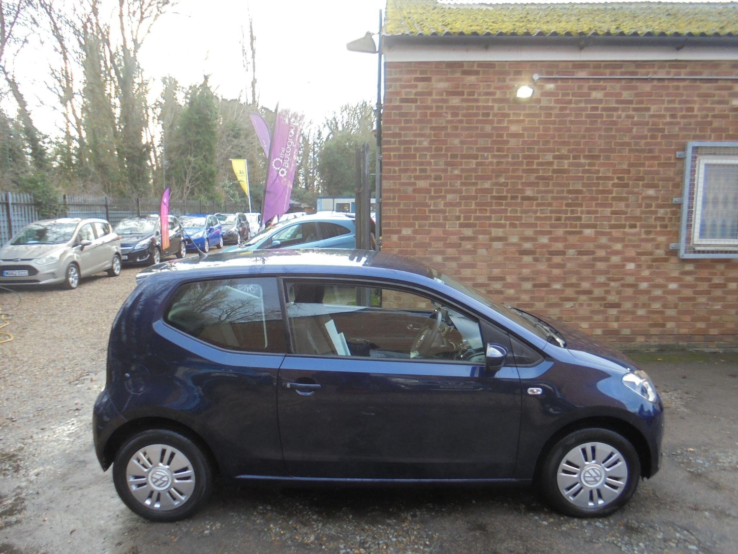 Used Volkswagen up! 2013 for sale - 77119684: Photo 4