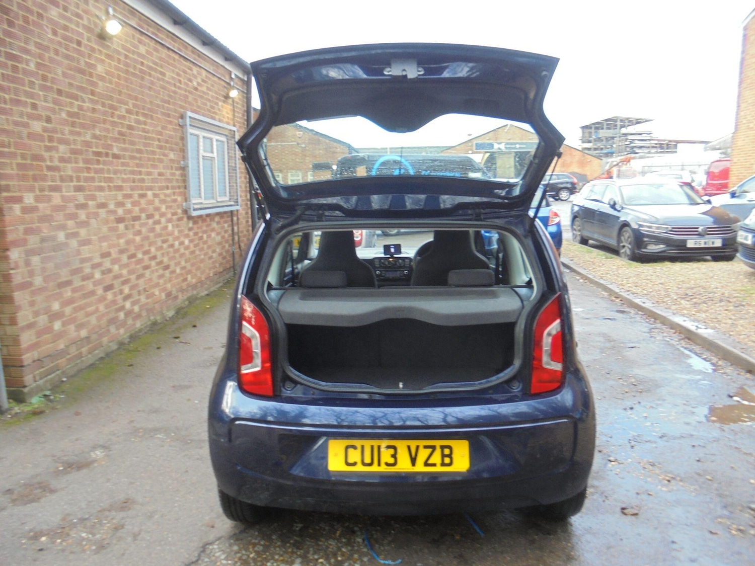 Used Volkswagen up! 2013 for sale - 77119684: Photo 9