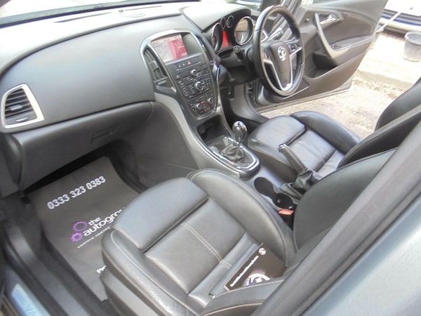 Used Vauxhall Astra 2013 for sale - 74311439: Photo 12