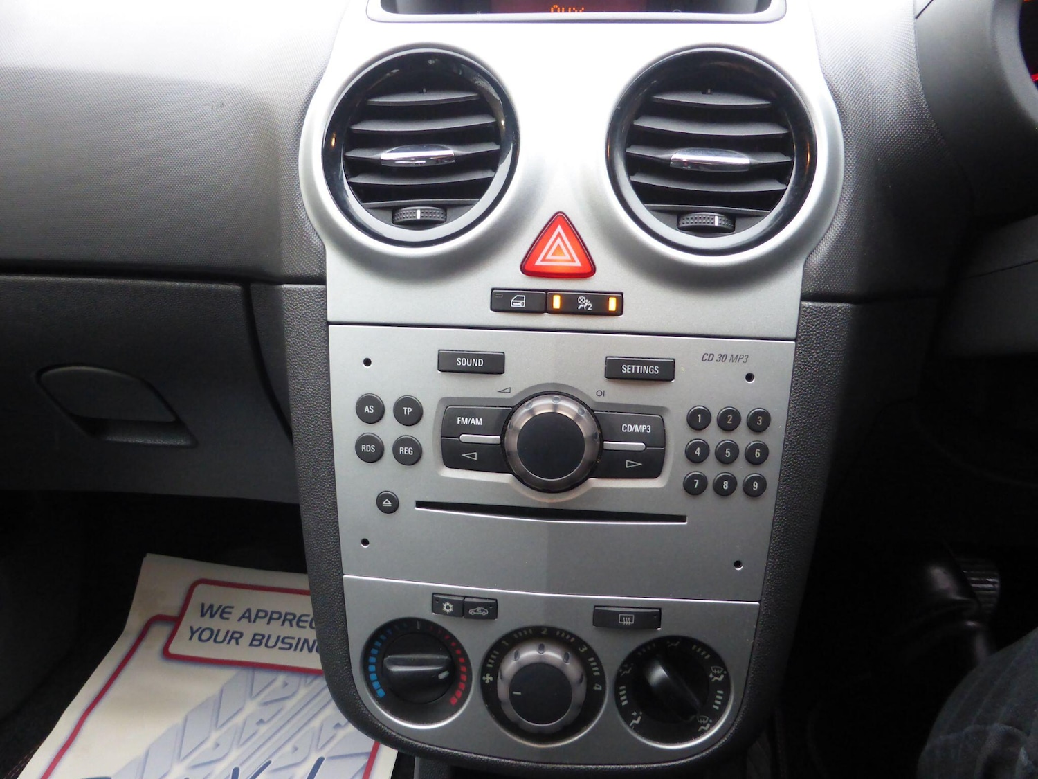 Used Vauxhall Corsa 2009 for sale - 77456213: Photo 14