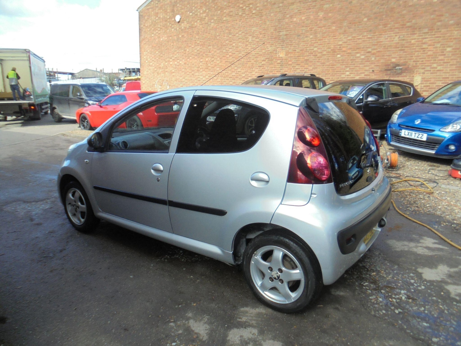 Used Peugeot 107 2013 for sale - 77657657: Photo 7