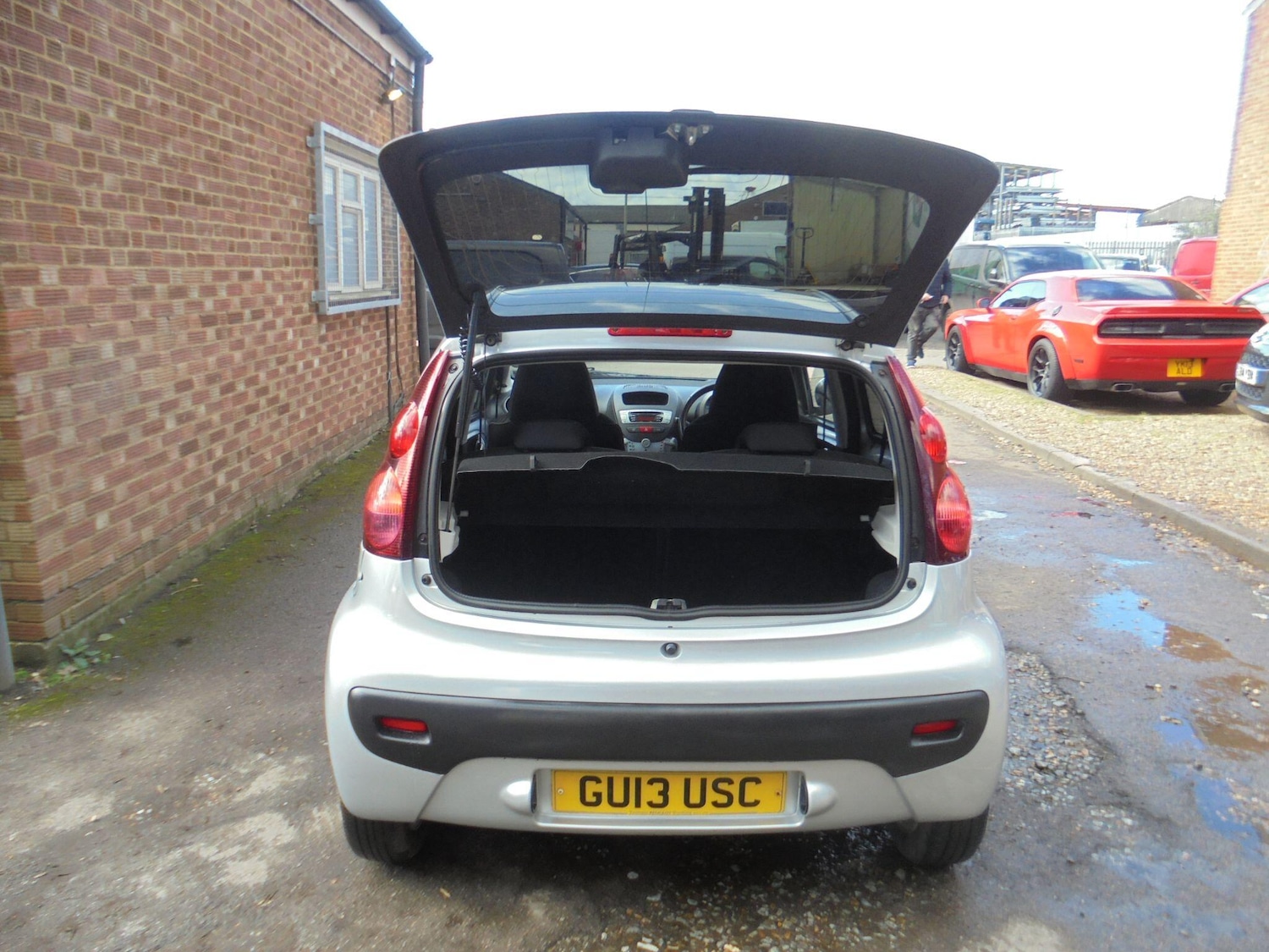 Used Peugeot 107 2013 for sale - 77657657: Photo 9