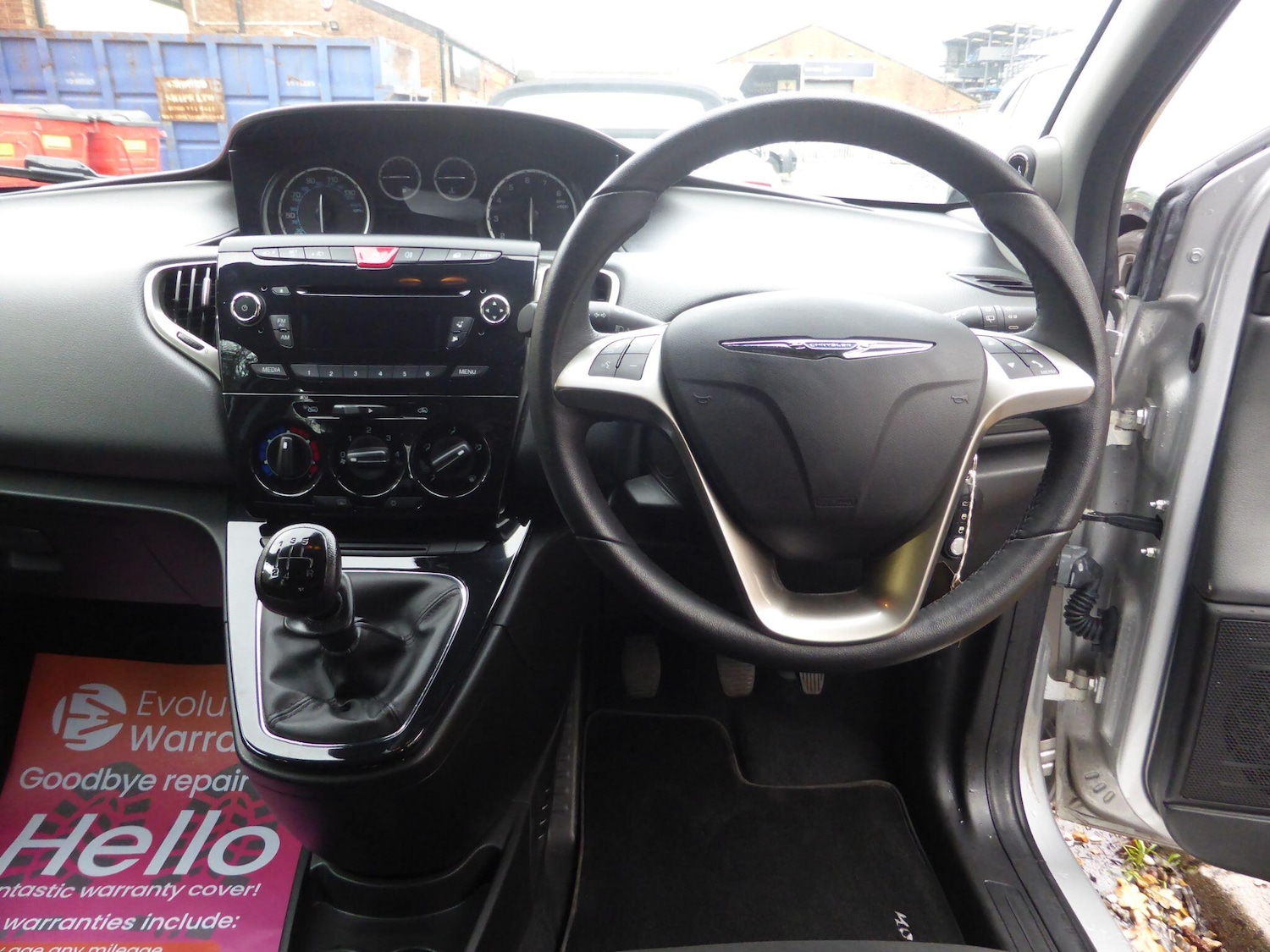 Used Chrysler Ypsilon 2014 for sale - 76839642: Photo 12