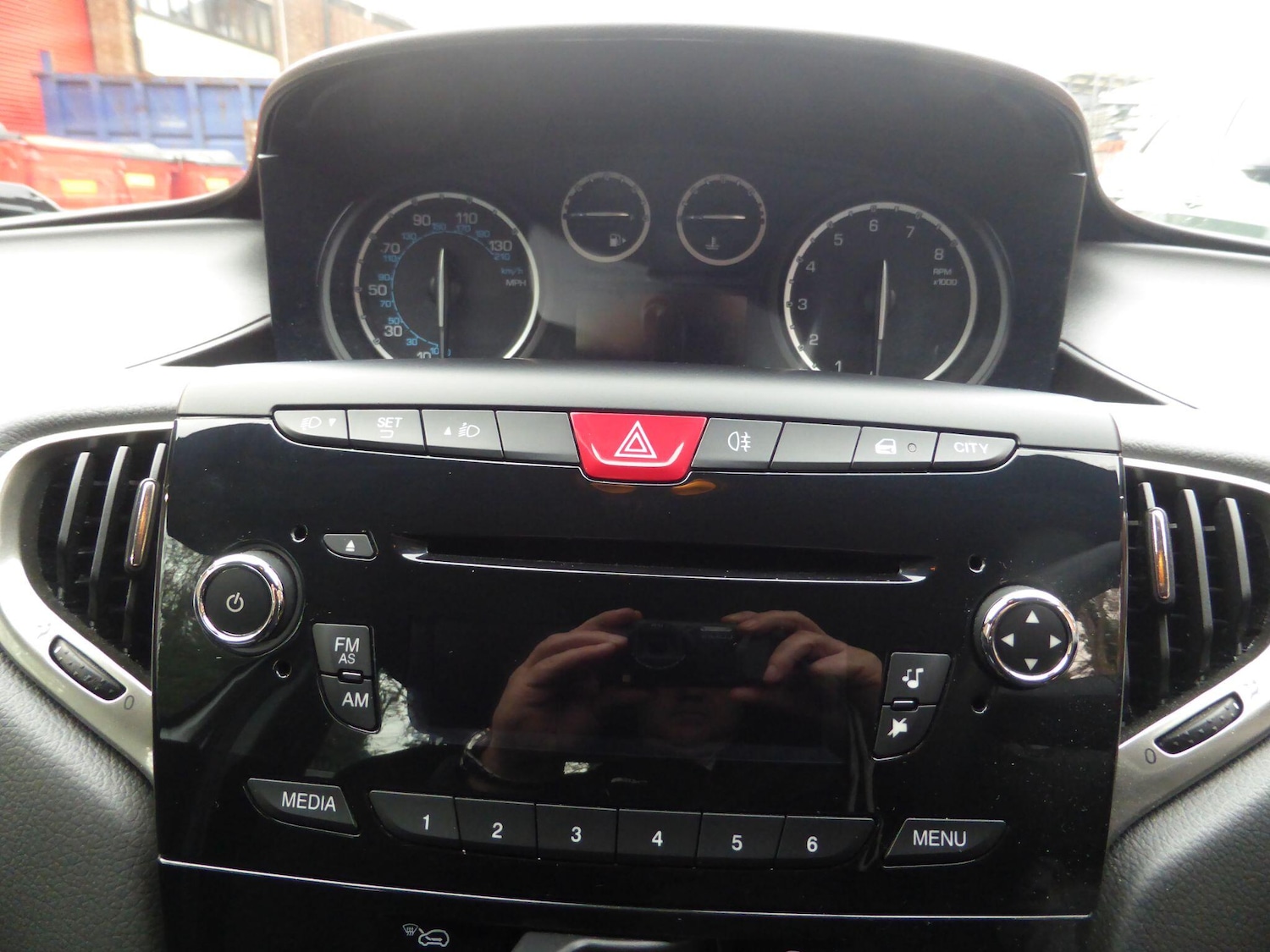 Used Chrysler Ypsilon 2014 for sale - 76839642: Photo 14