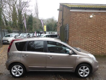 Used Nissan Note 2010 for sale - 77695341: Photo