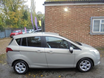 2012 (62) - 1.4 Zetec 5dr