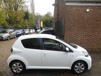 Used Toyota AYGO 2013 for sale - 76457630: Photo