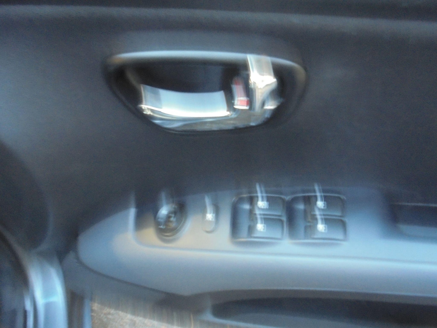 Used Hyundai i10 2011 for sale - 76701318: Photo 16