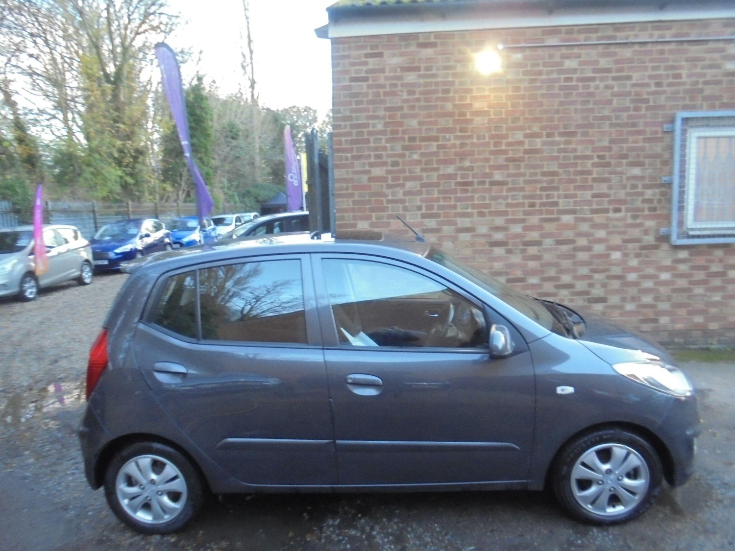 Used Hyundai i10 2011 for sale - 76701318: Photo 4