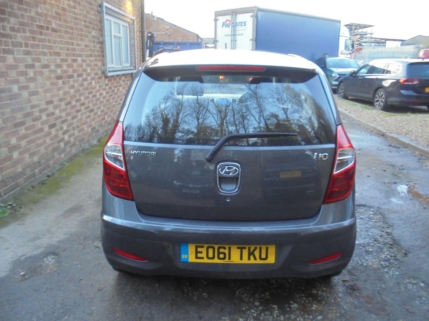 Used Hyundai i10 2011 for sale - 76701318: Photo 8