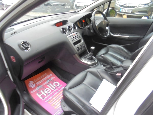Used Peugeot 308 2010 for sale - 76226374: Photo 14