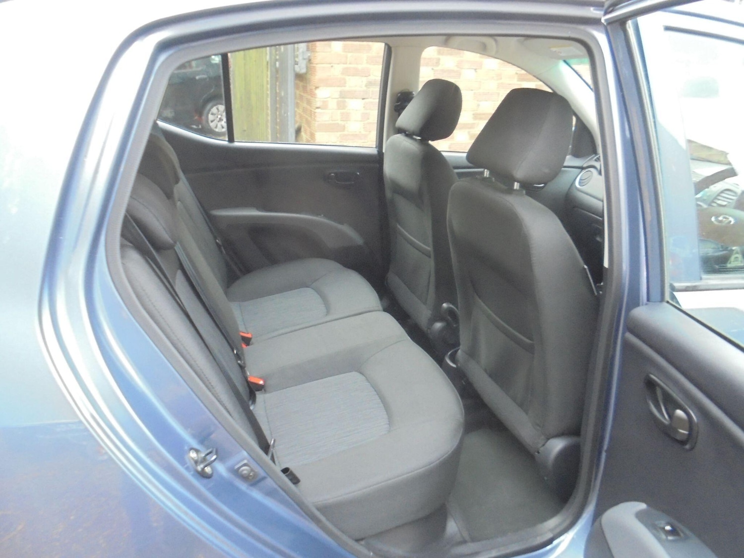 Used Hyundai i10 2013 for sale - 76866213: Photo 17