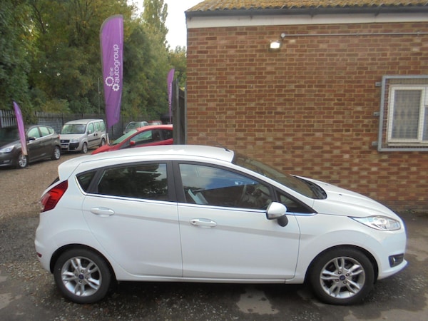 Used Ford Fiesta 2015 for sale - 75756212: Photo 4