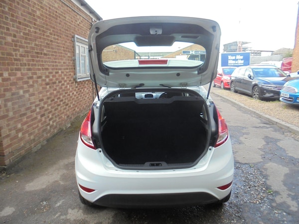 Used Ford Fiesta 2015 for sale - 75756212: Photo 9