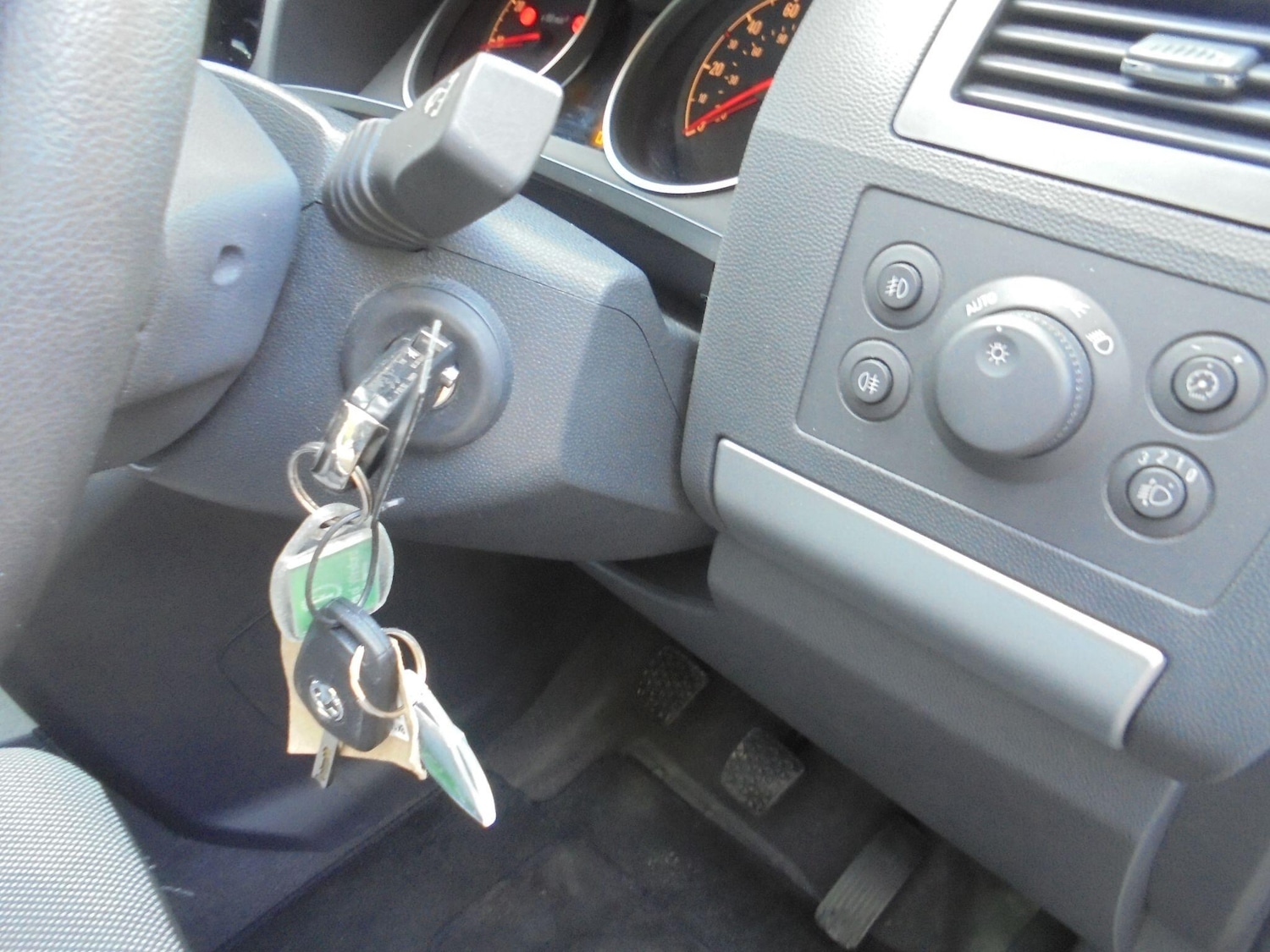 Used Vauxhall Zafira 2014 for sale - 76032211: Photo 16