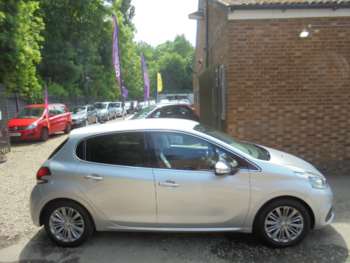Used Peugeot 208 2017 for sale - 74700808: Photo