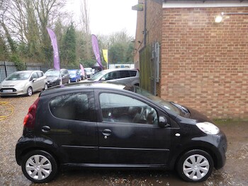Used Peugeot 107 2014 for sale - 77612110: Photo
