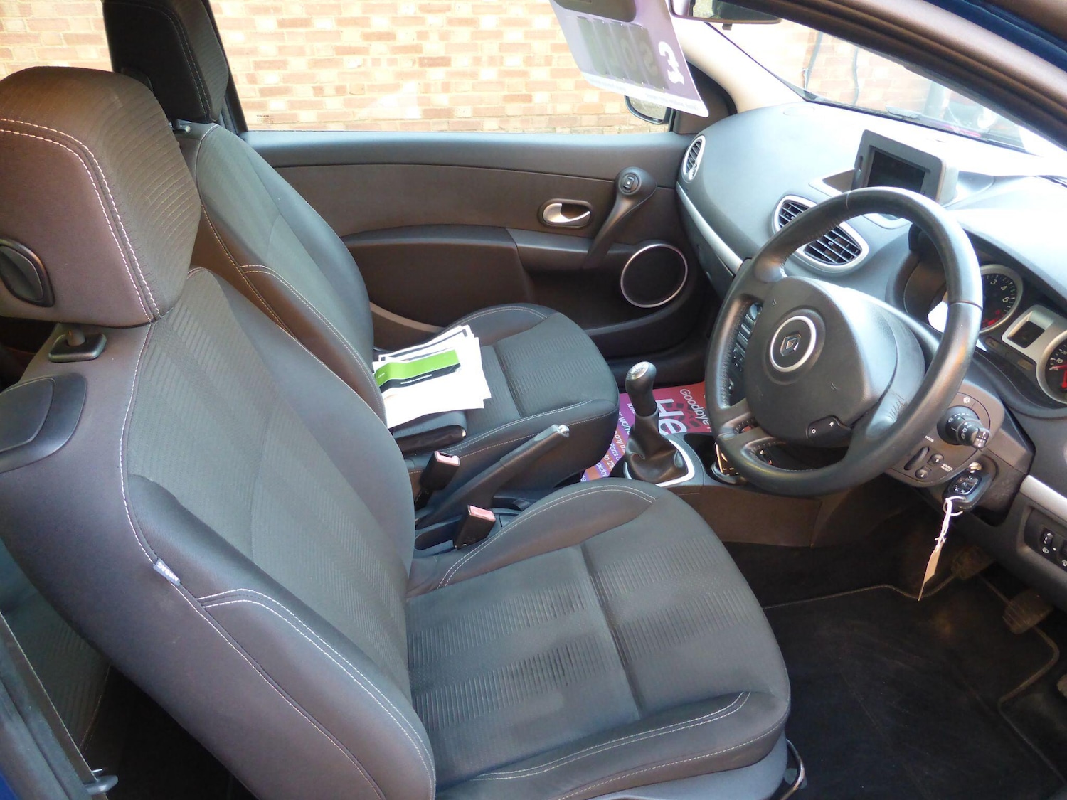 Used Renault Clio 2011 for sale - 77074168: Photo 10