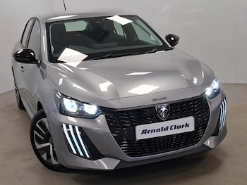 Peugeot - 208