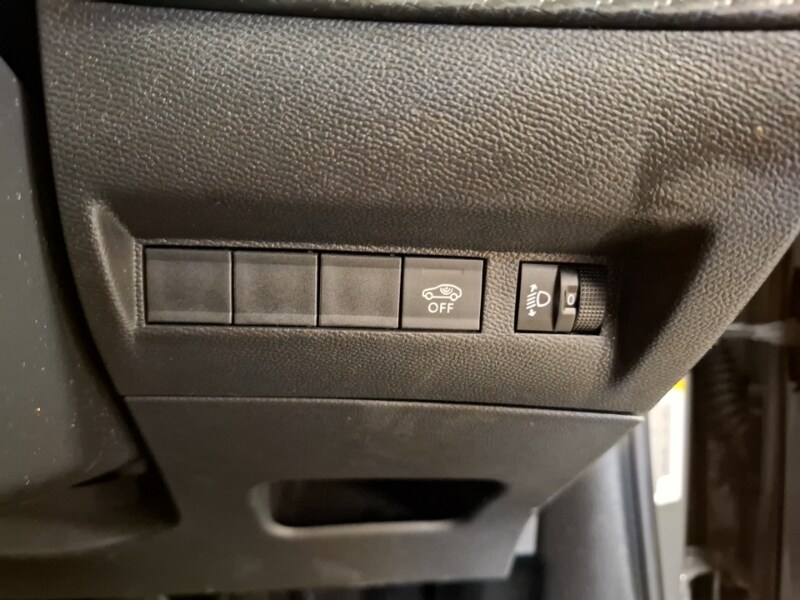 Used Peugeot 2008 2024 for sale - 77933521: Photo 10