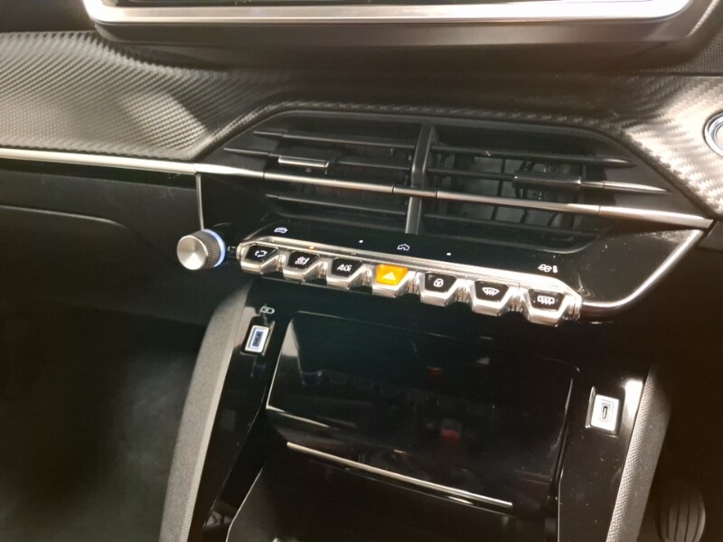 Used Peugeot 2008 2024 for sale - 77933521: Photo 17