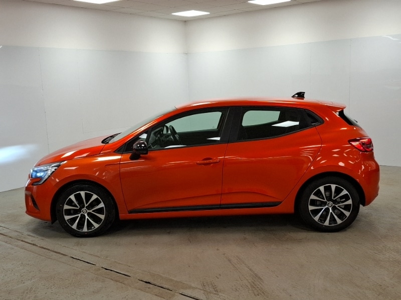 Used Renault Clio 2023 for sale - 77992632: Photo 4