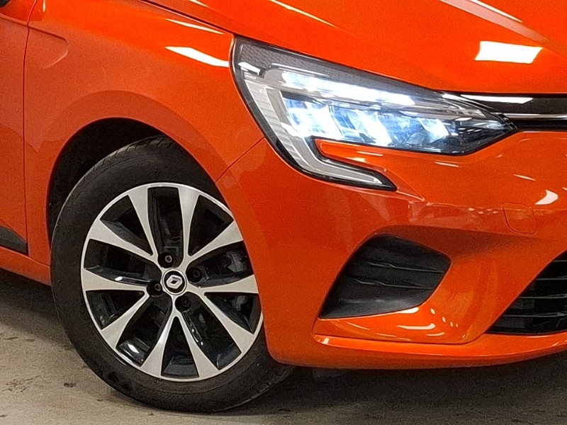 Used Renault Clio 2023 for sale - 77992632: Photo 9