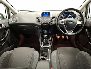 Used Ford Fiesta 2016 for sale - 76335968: Photo 2