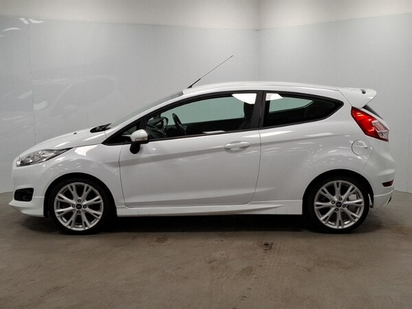 Used Ford Fiesta 2016 for sale - 76335968: Photo 4